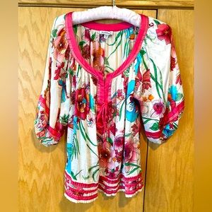 Bebe 100% silk blouse Medium